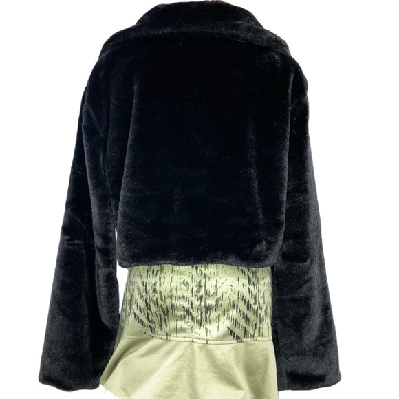 Love Poem By Block Black Faux Fur Cropped Cozy Fuzzy Teddy Bomber Jacket L NWT - Picture 5 of 11